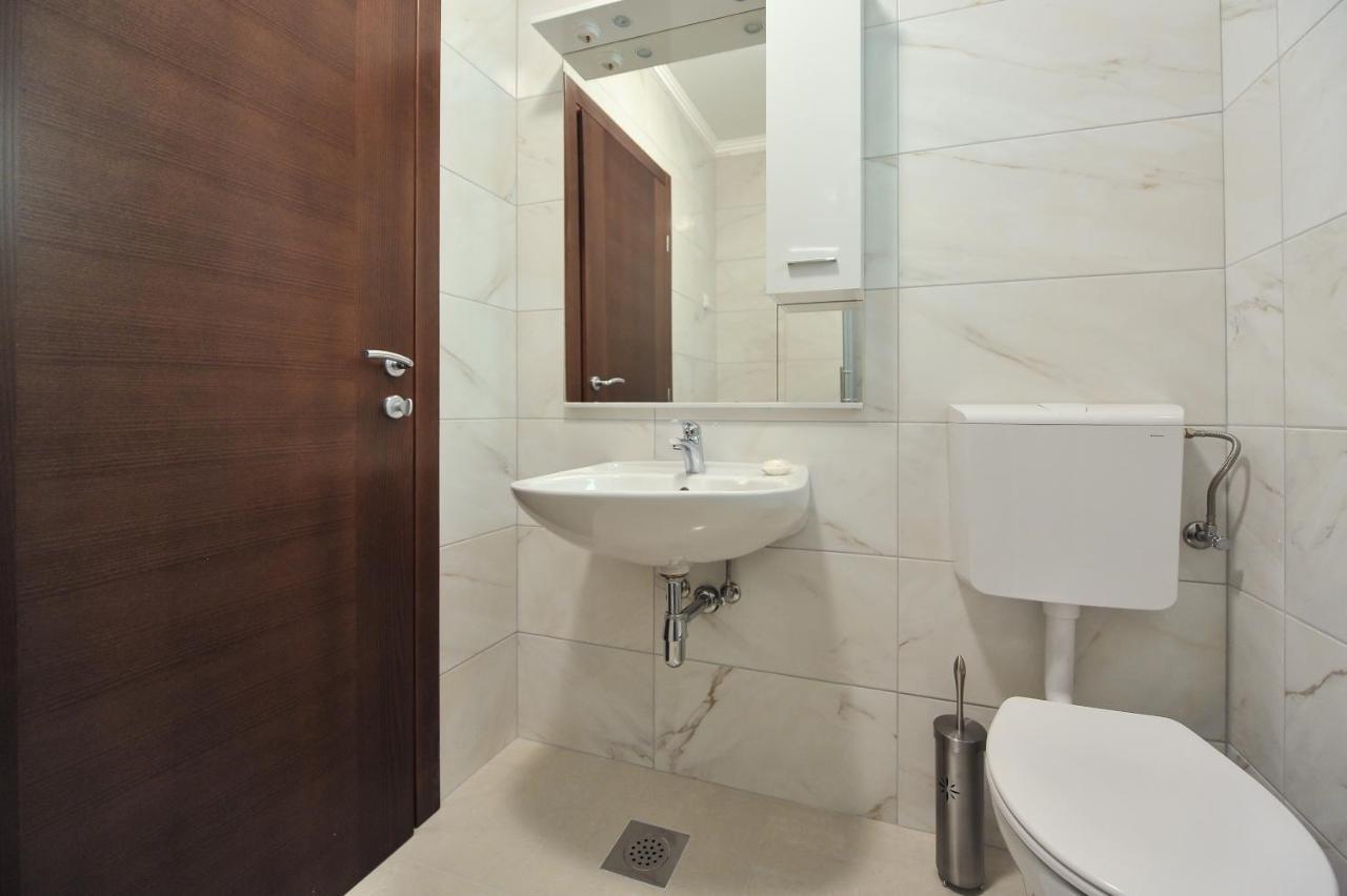 Apartmani Peric 1 Meka Draga 奥布罗瓦茨 外观 照片